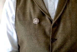 A silver Tudor Rose brooch by Mallards